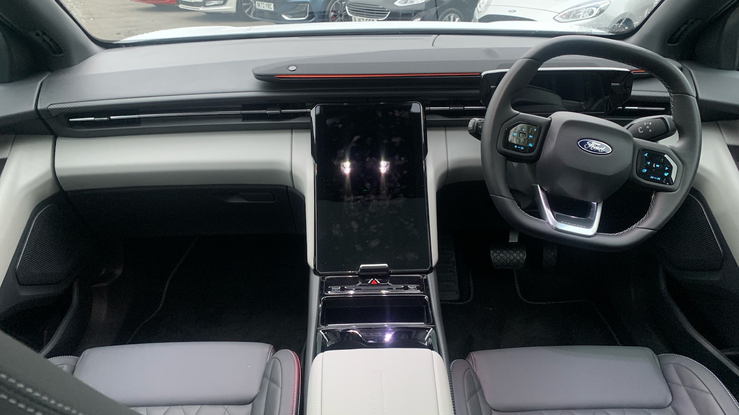 Used Ford Explorer 2025 for sale - 76343858: Photo 10