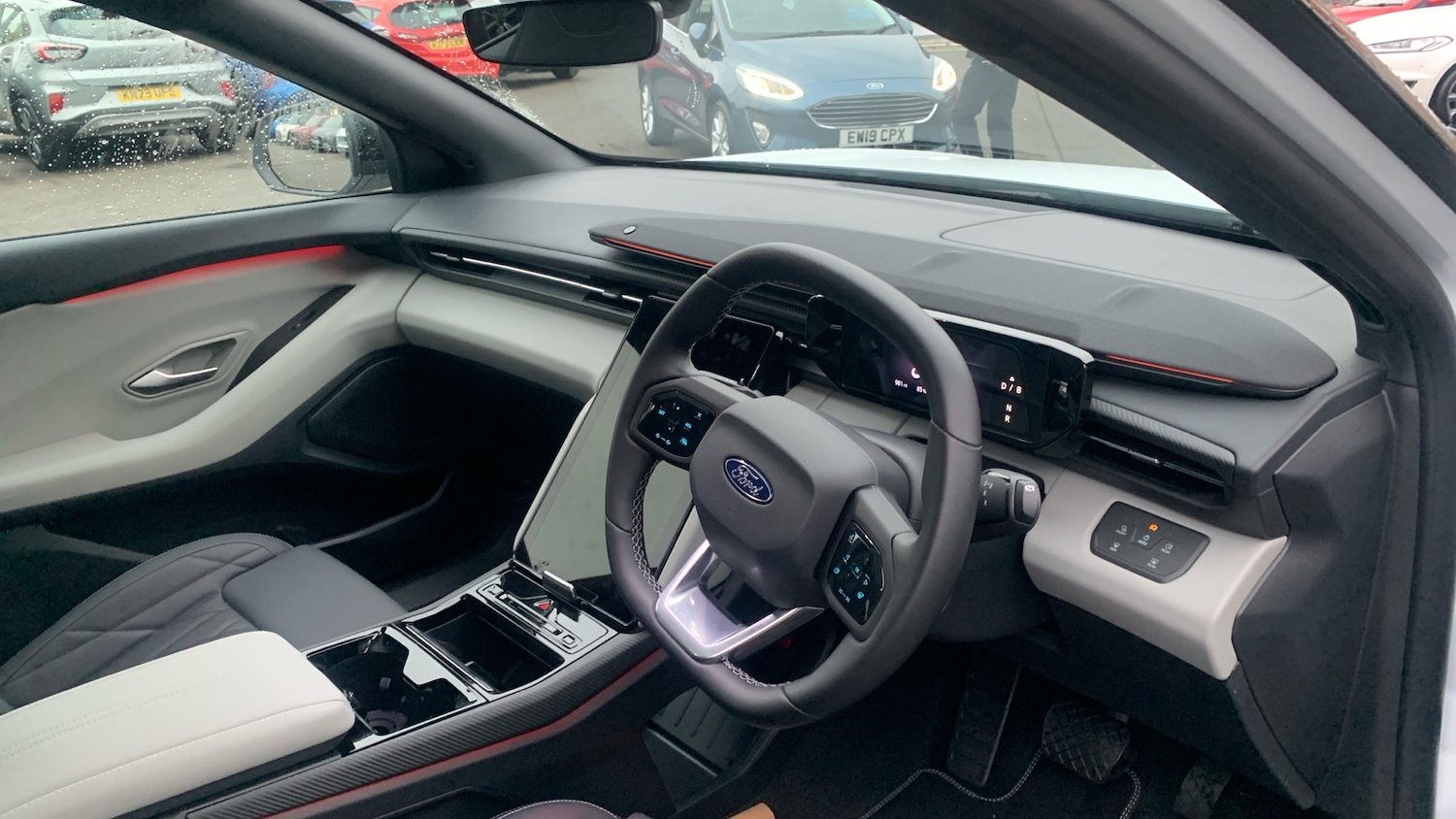 Used Ford Explorer 2025 for sale - 76343858: Photo 11