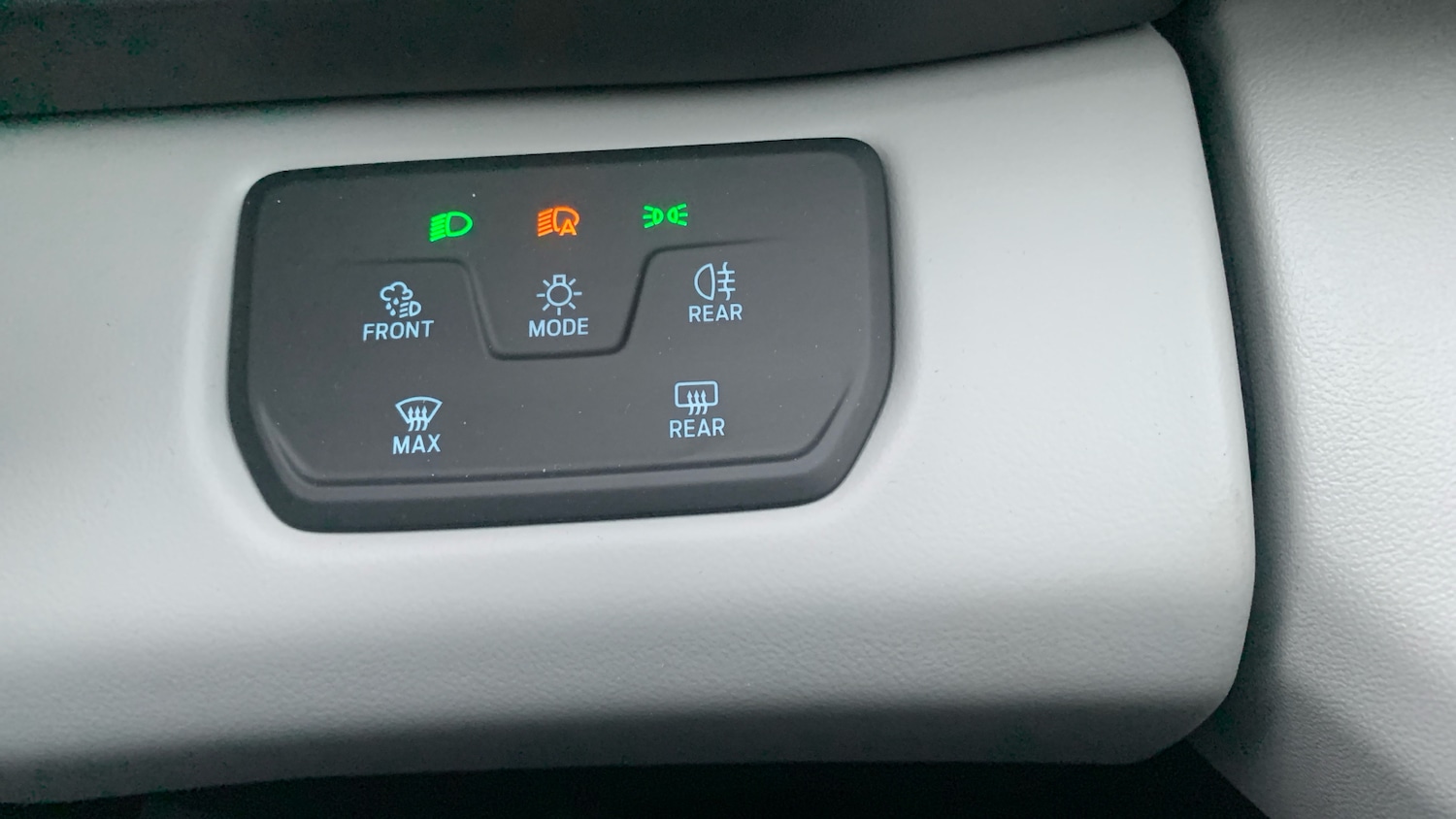Used Ford Explorer 2025 for sale - 76343858: Photo 25