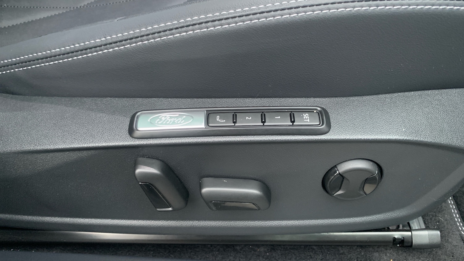 Used Ford Explorer 2025 for sale - 76343858: Photo 44