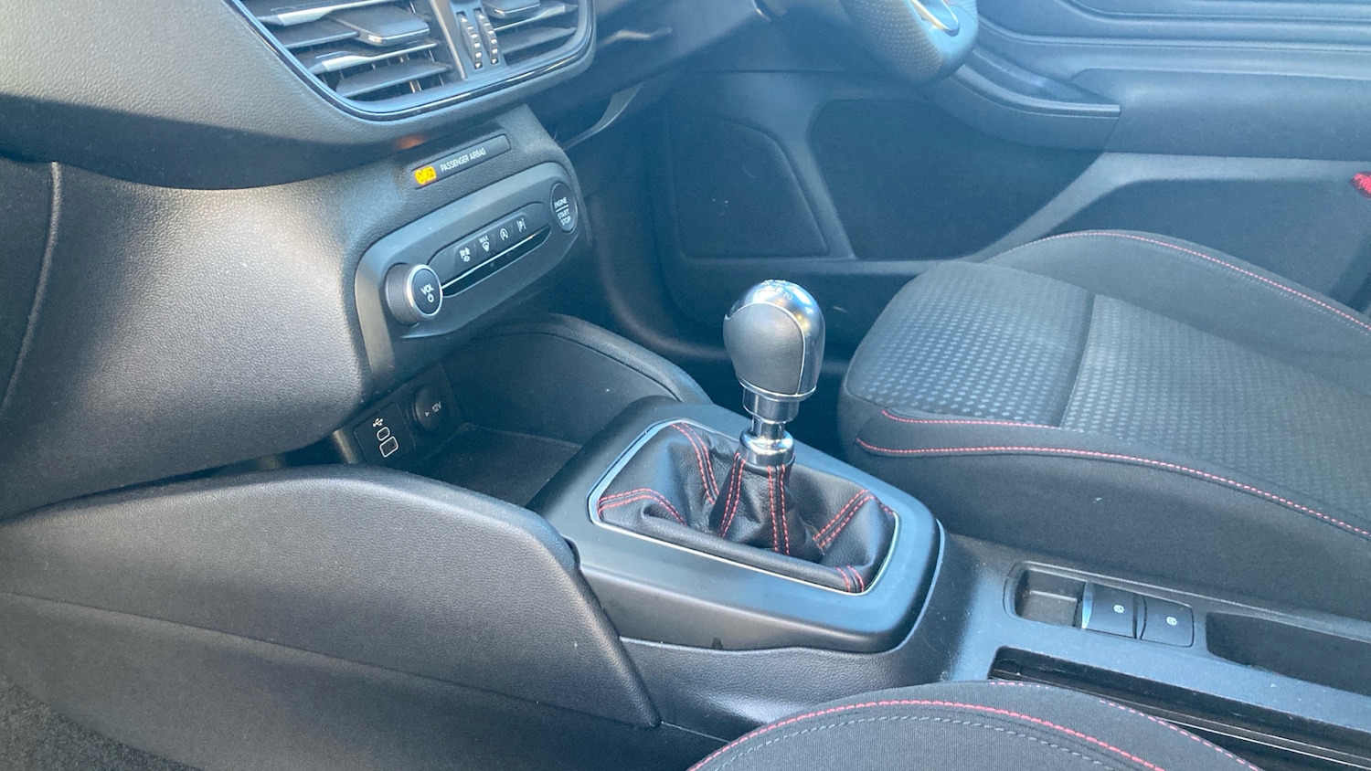 Used Ford Focus 2022 for sale - 77018997: Photo 13