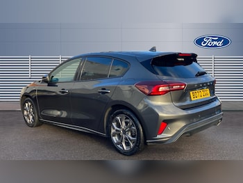 Used Ford Focus 2022 for sale - 77018997: Photo