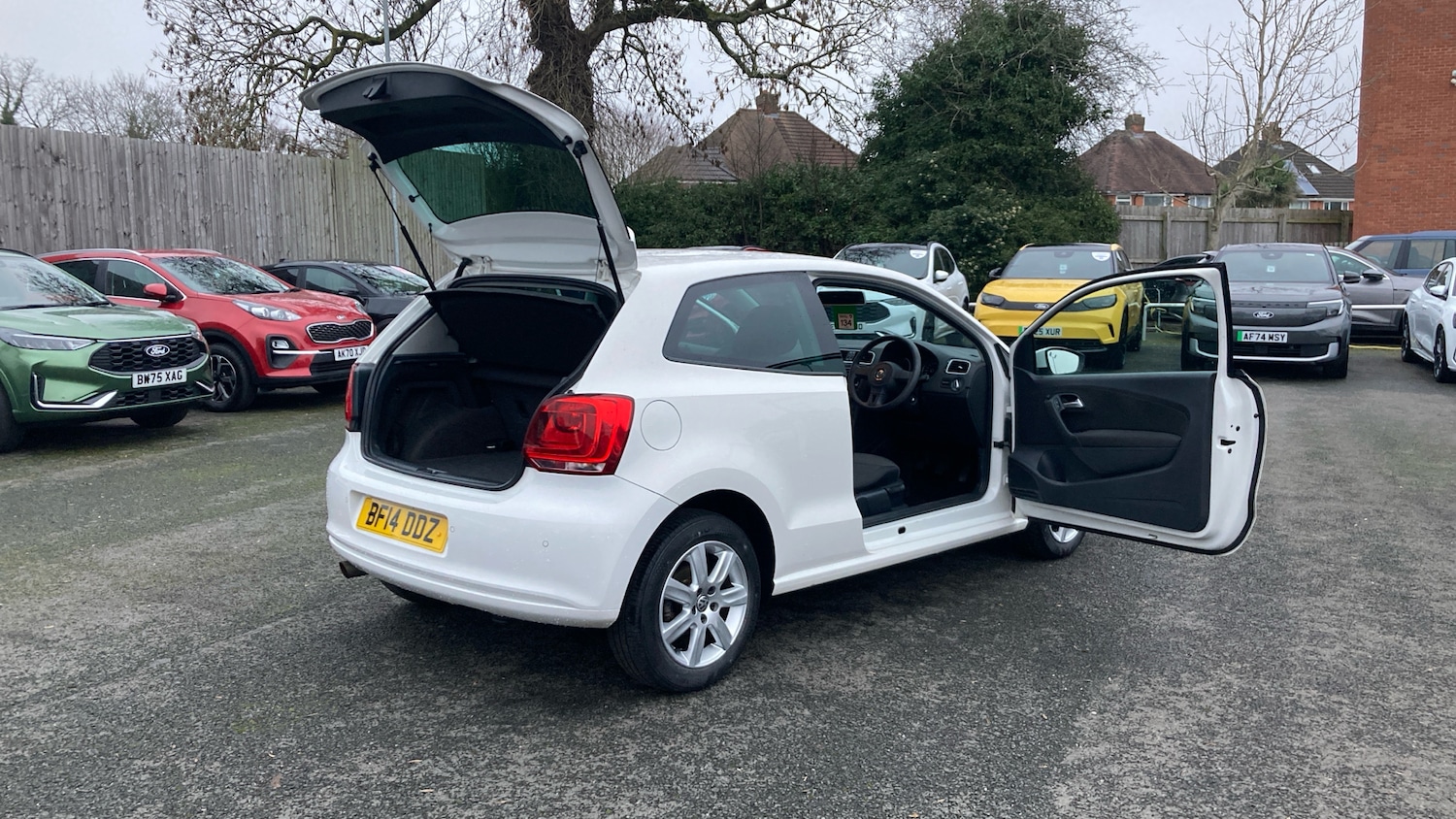 Used Volkswagen Polo 2014 for sale - 77336462: Photo 44