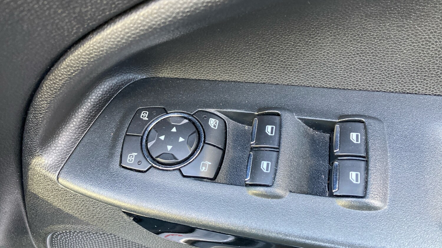 Used Ford Ecosport 2019 for sale - 76627893: Photo 22