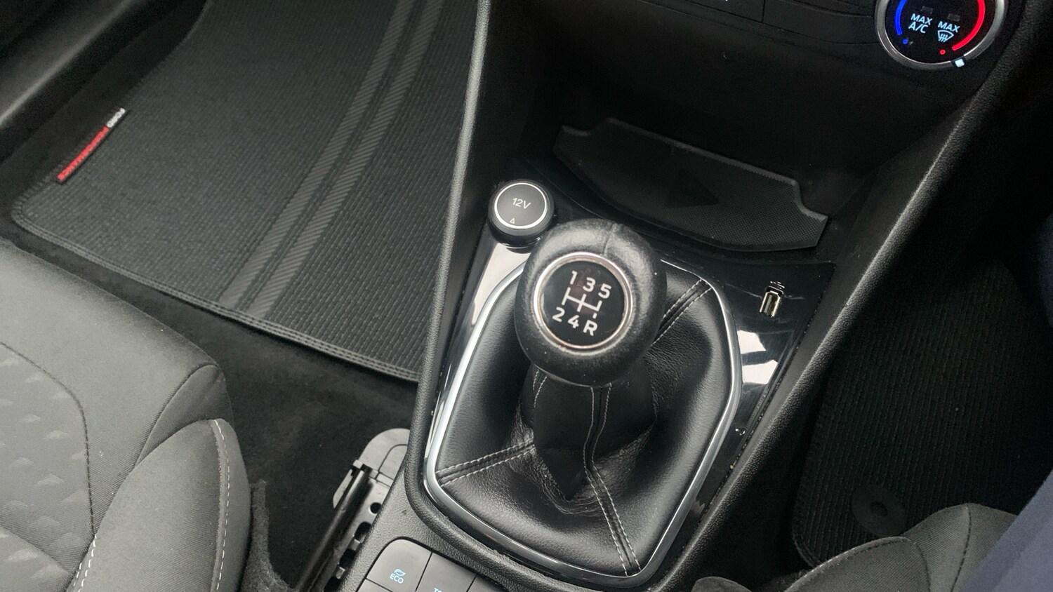 Used Ford Fiesta 2019 for sale - 76554121: Photo 31