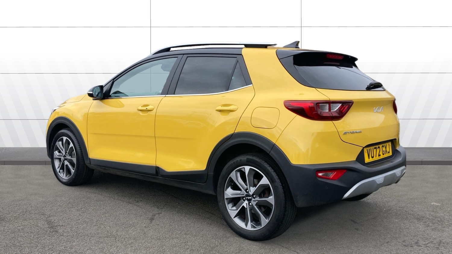 Used Kia Stonic 2022 for sale - 77776191: Photo 2