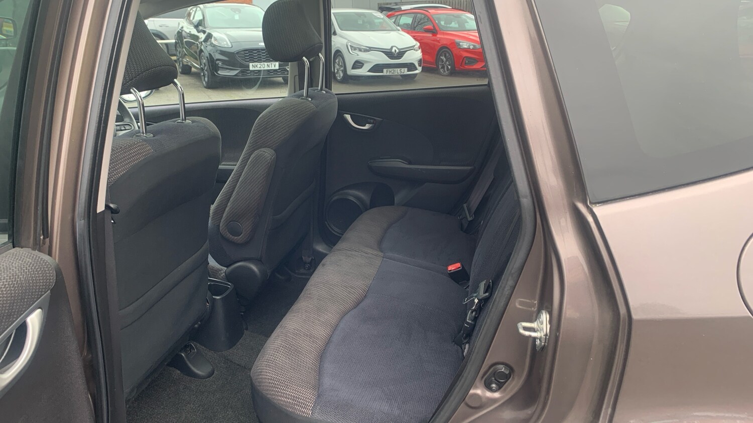 Used Honda Jazz 2015 for sale - 77742486: Photo 16