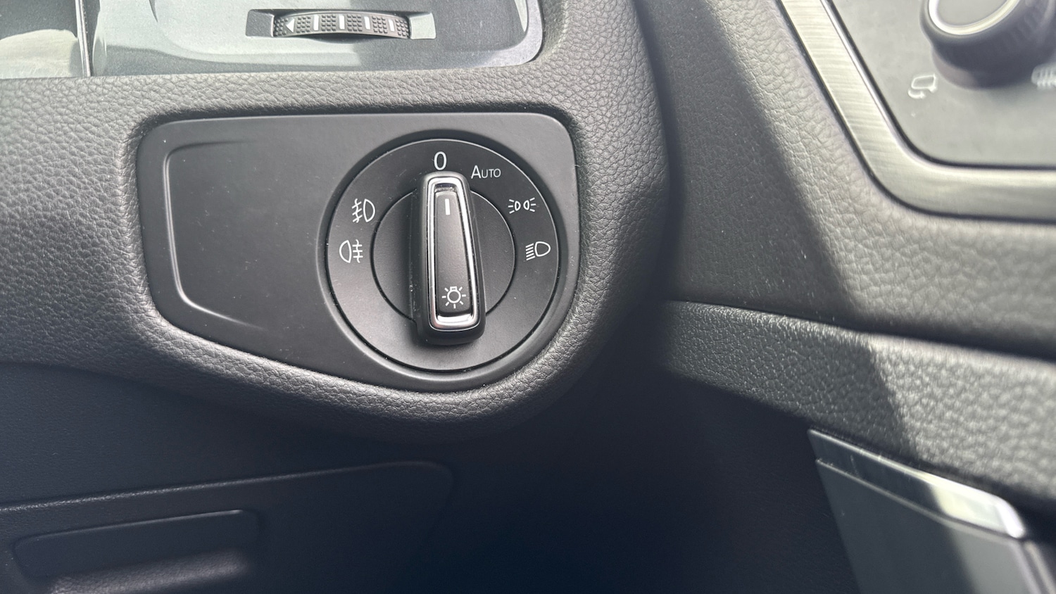 Used Volkswagen Golf 2020 for sale - 76494431: Photo 33