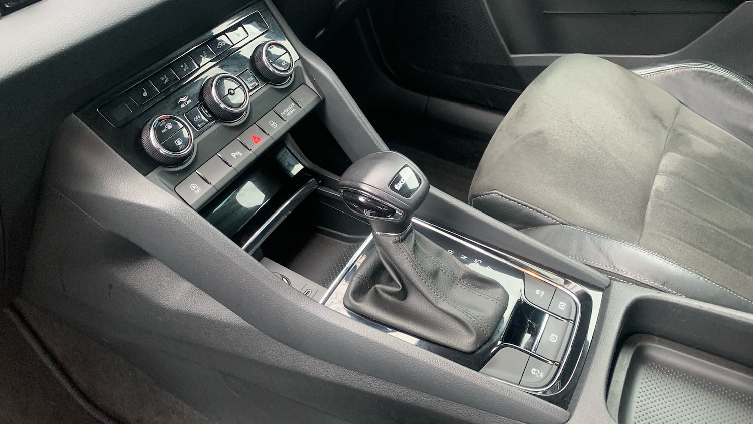 Used Skoda Karoq 2022 for sale - 76829561: Photo 13