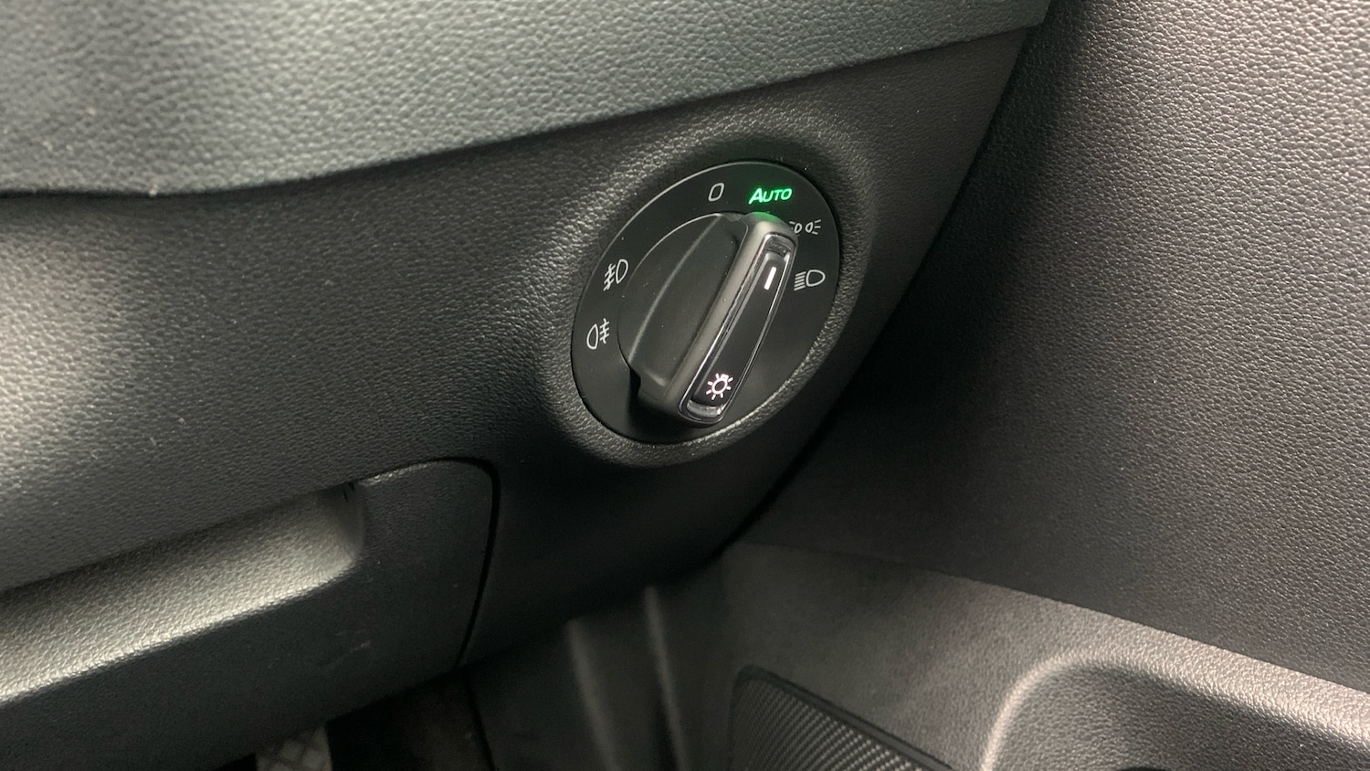 Used Skoda Karoq 2022 for sale - 76829561: Photo 25