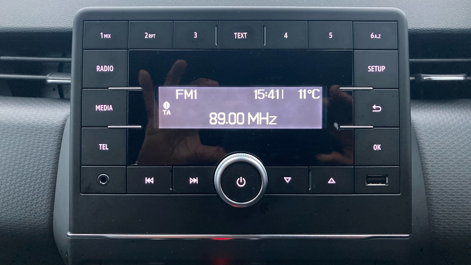 Used Renault Clio 2021 for sale - 76830551: Photo 12