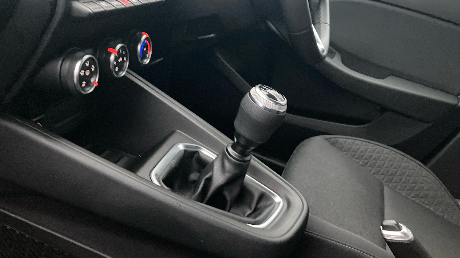 Used Renault Clio 2021 for sale - 76830551: Photo 13