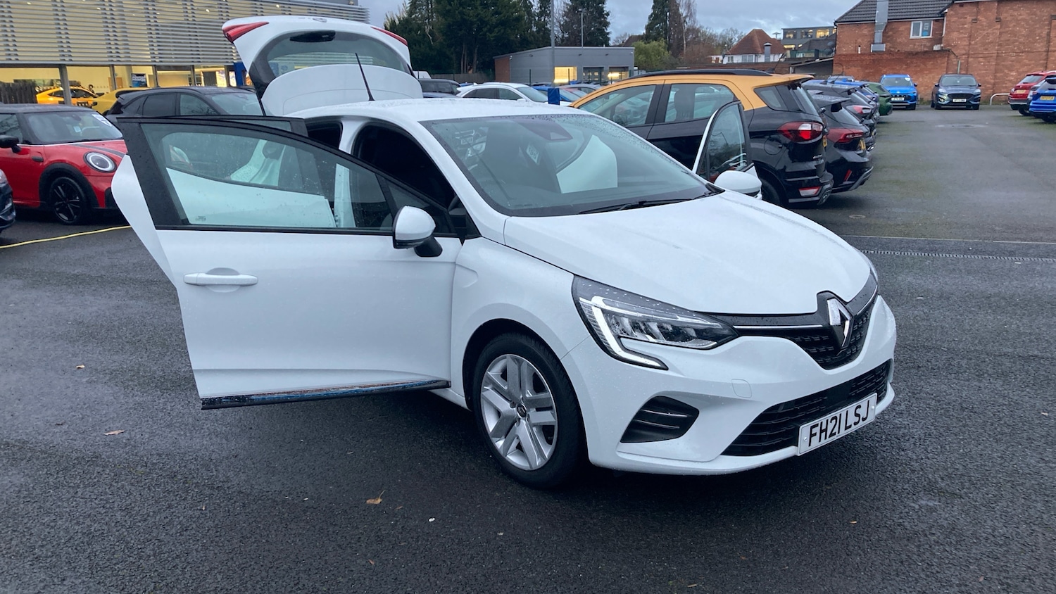 Used Renault Clio 2021 for sale - 76830551: Photo 41