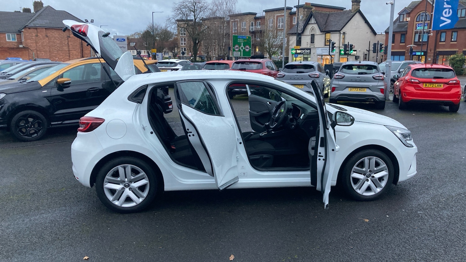 Used Renault Clio 2021 for sale - 76830551: Photo 42