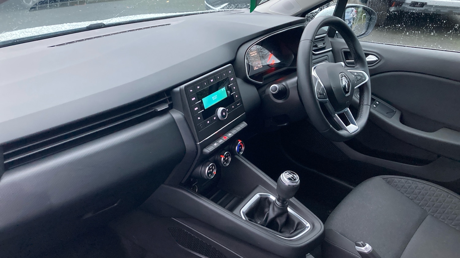 Used Renault Clio 2021 for sale - 76830551: Photo 9