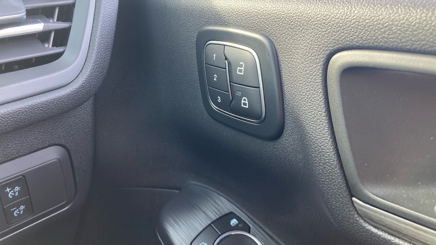 Used Ford Kuga 2025 for sale - 76008719: Photo 25