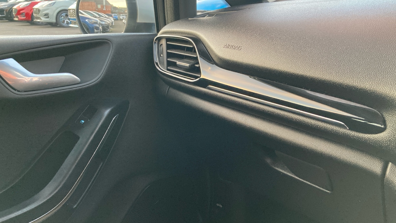 Used Ford Fiesta 2017 for sale - 76637574: Photo 30