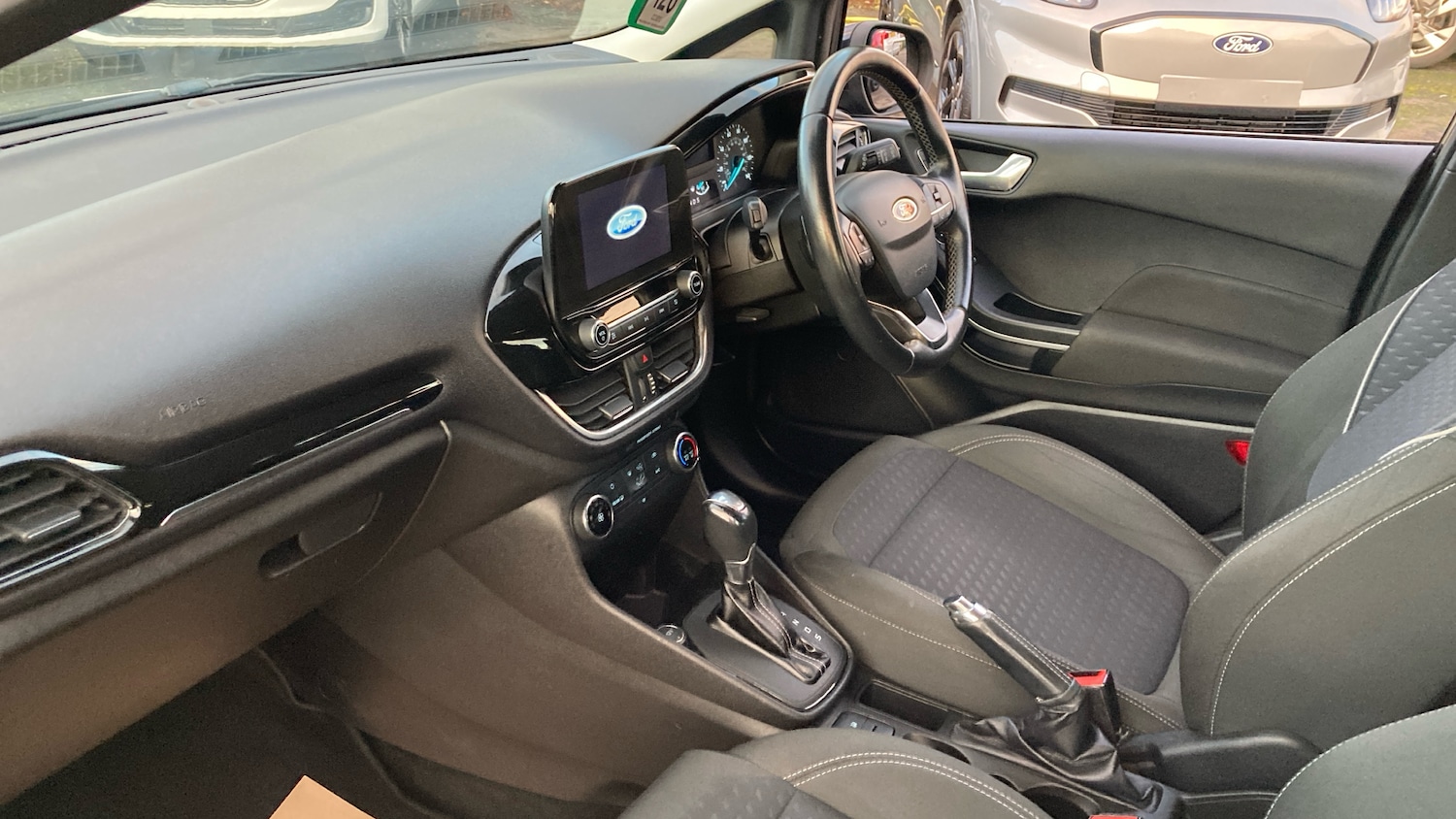 Used Ford Fiesta 2017 for sale - 76637574: Photo 9