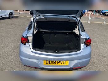 Used Vauxhall Astra 2018 for sale - 79365311: Photo