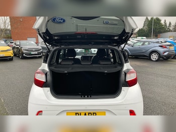Used Hyundai i10 2024 for sale - 77416889: Photo