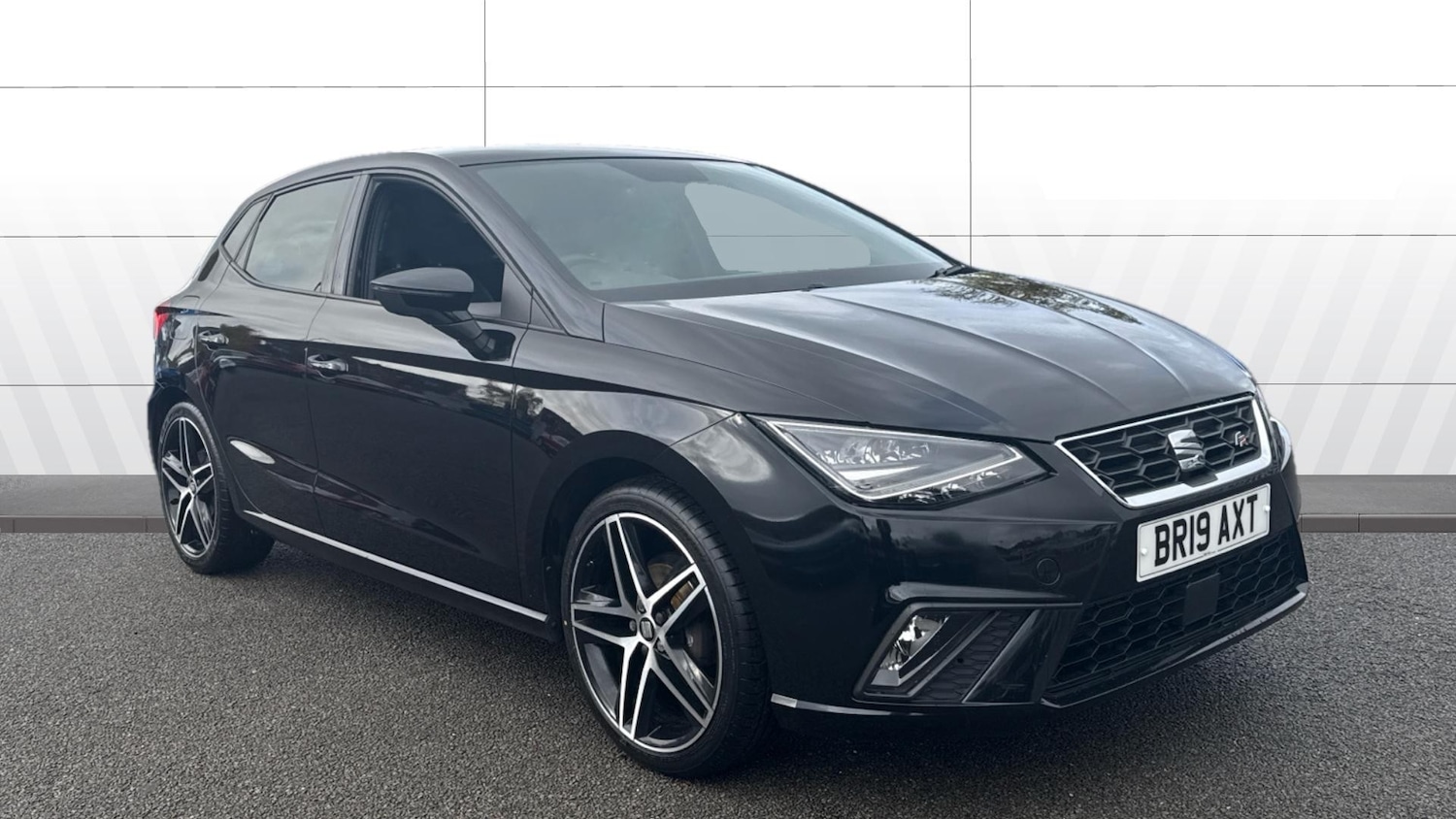 Used SEAT Ibiza 2019 for sale - 76412053: Photo 1