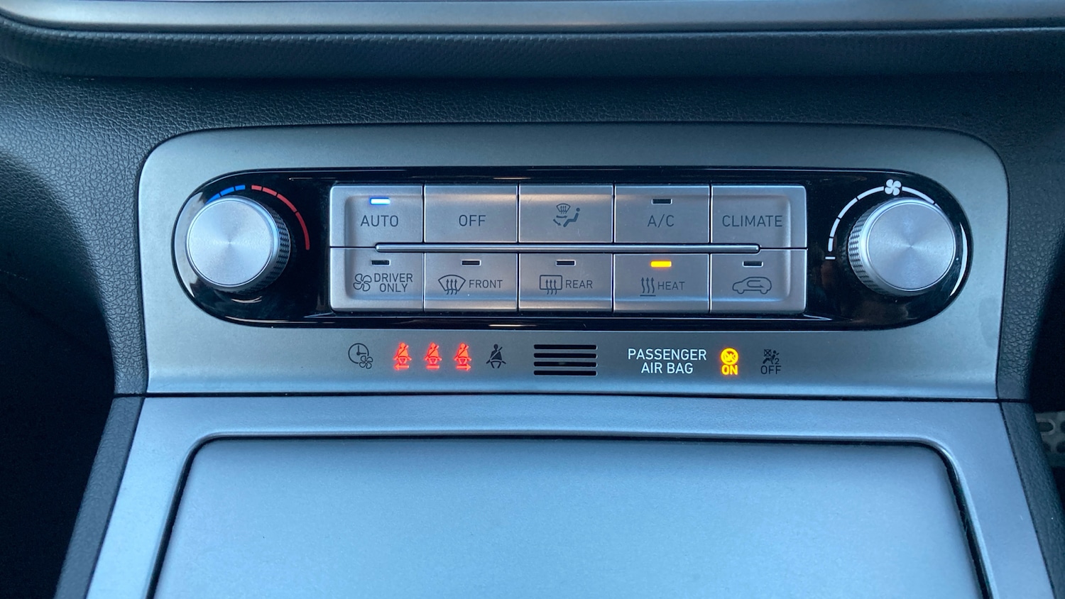 Used Hyundai KONA 2022 for sale - 76817440: Photo 27