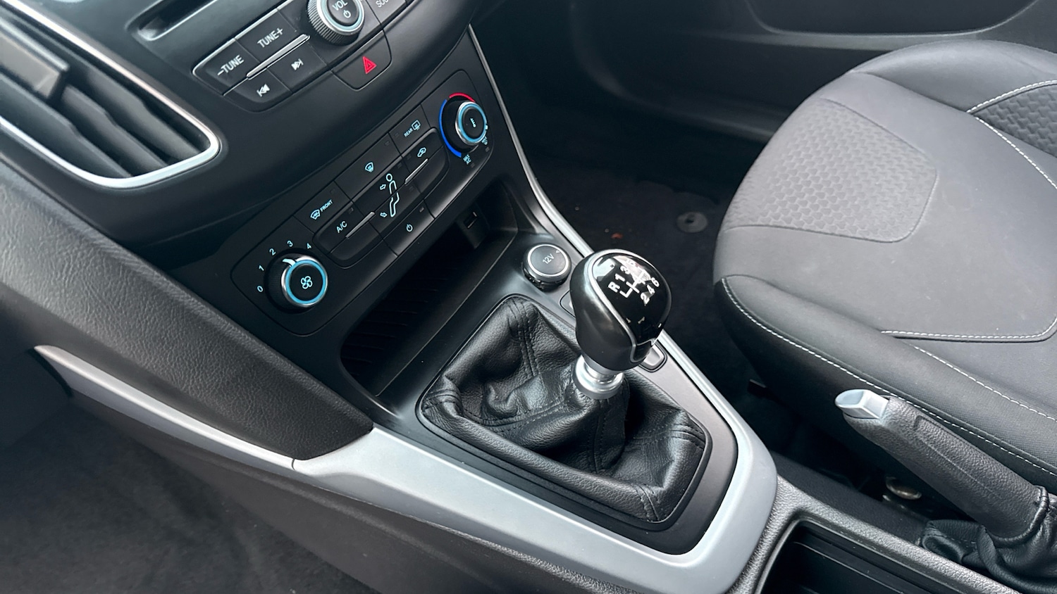 Used Ford Focus 2017 for sale - 76941249: Photo 13