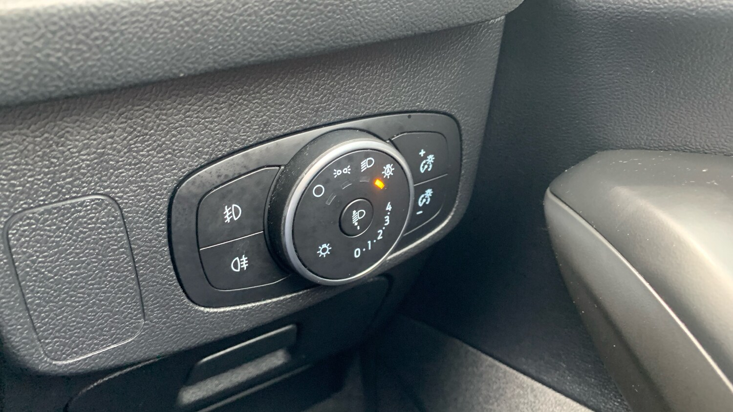 Used Ford Focus 2020 for sale - 76298884: Photo 25