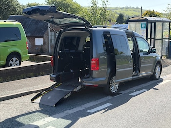 Used Volkswagen Caddy Maxi Life 2019 for sale - 79433755: Photo