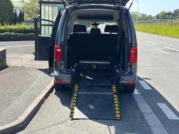 Used Volkswagen Caddy Maxi Life 2019 for sale - 79433755: Photo