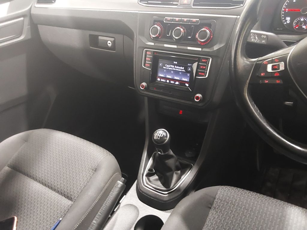 Used Volkswagen Caddy Maxi Life 2017 for sale - 77351252: Photo 10