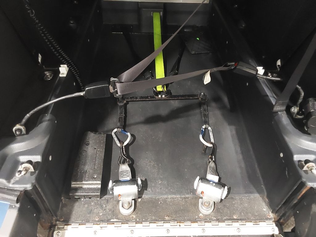 Used Volkswagen Caddy Maxi Life 2017 for sale - 77351252: Photo 4