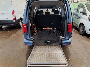 Used Volkswagen Caddy Maxi Life 2018 for sale - 76477450: Photo