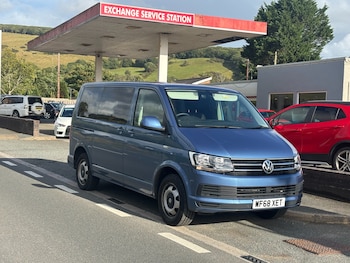 Used Volkswagen Transporter 2018 for sale - 75700117: Photo