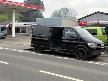 Used Volkswagen Transporter Shuttle 2017 for sale - 78507818: Photo