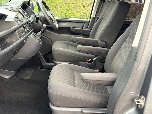 Used Volkswagen Transporter Shuttle 2017 for sale - 76046852: Photo 13