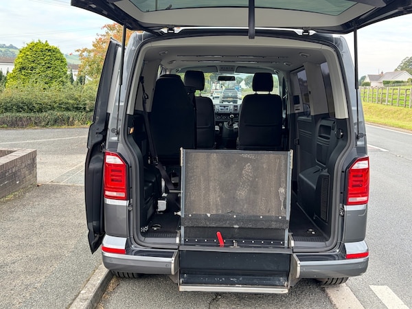 Used Volkswagen Transporter Shuttle 2017 for sale - 76046852: Photo 7