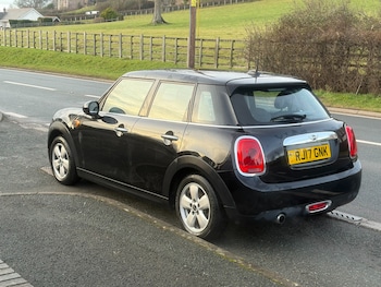 Used MINI Hatch 2017 for sale - 76941671: Photo