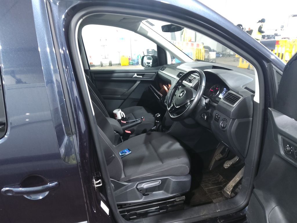 Used Volkswagen Caddy Maxi Life 2020 for sale - 77035770: Photo 10