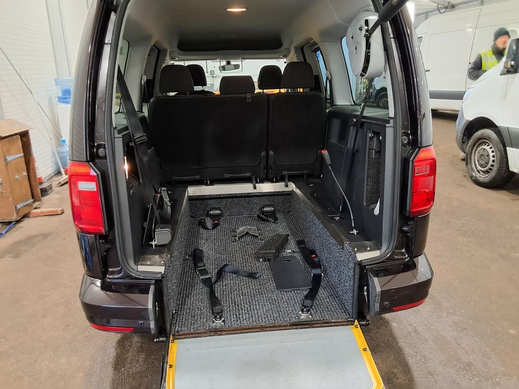 Used Volkswagen Caddy Maxi Life 2018 for sale - 77351240: Photo 2