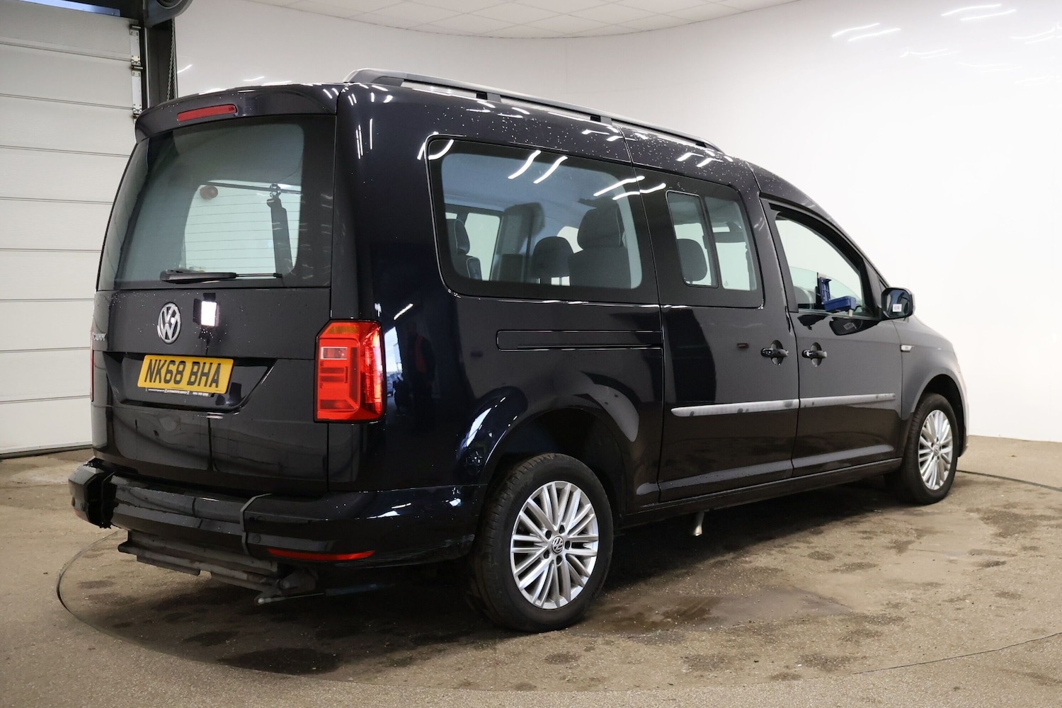 Used Volkswagen Caddy Maxi Life 2018 for sale - 76706342: Photo 8