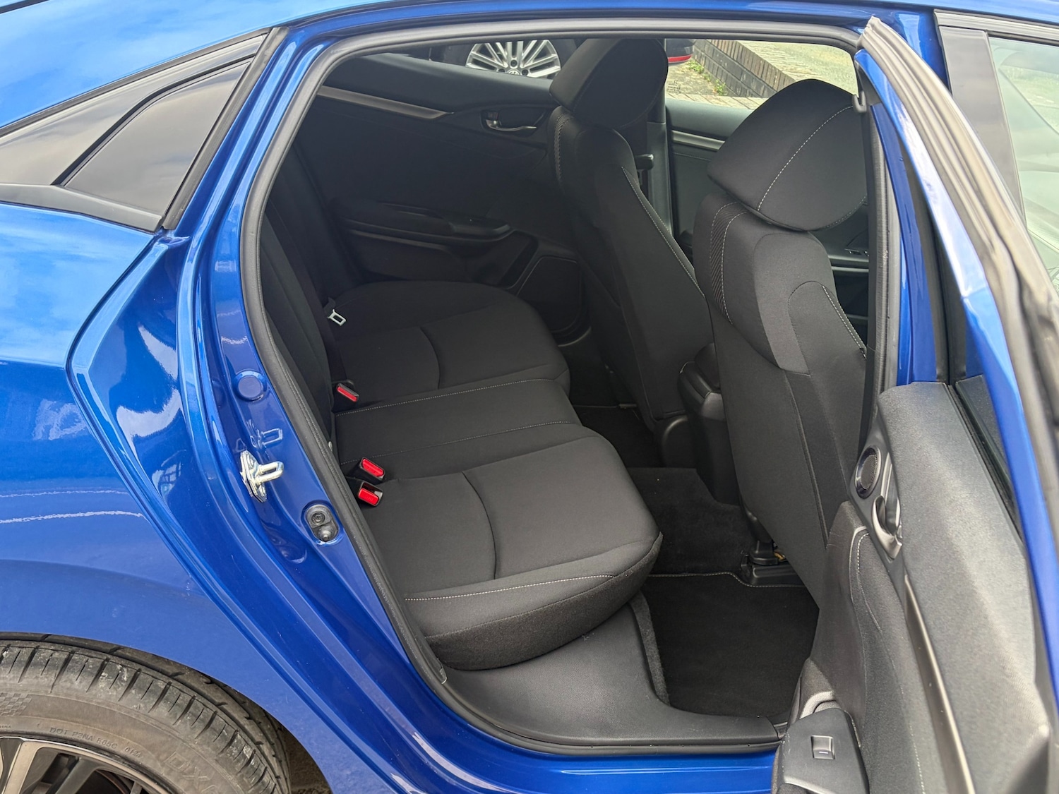 Used Honda Civic 2017 for sale - 77759090: Photo 11