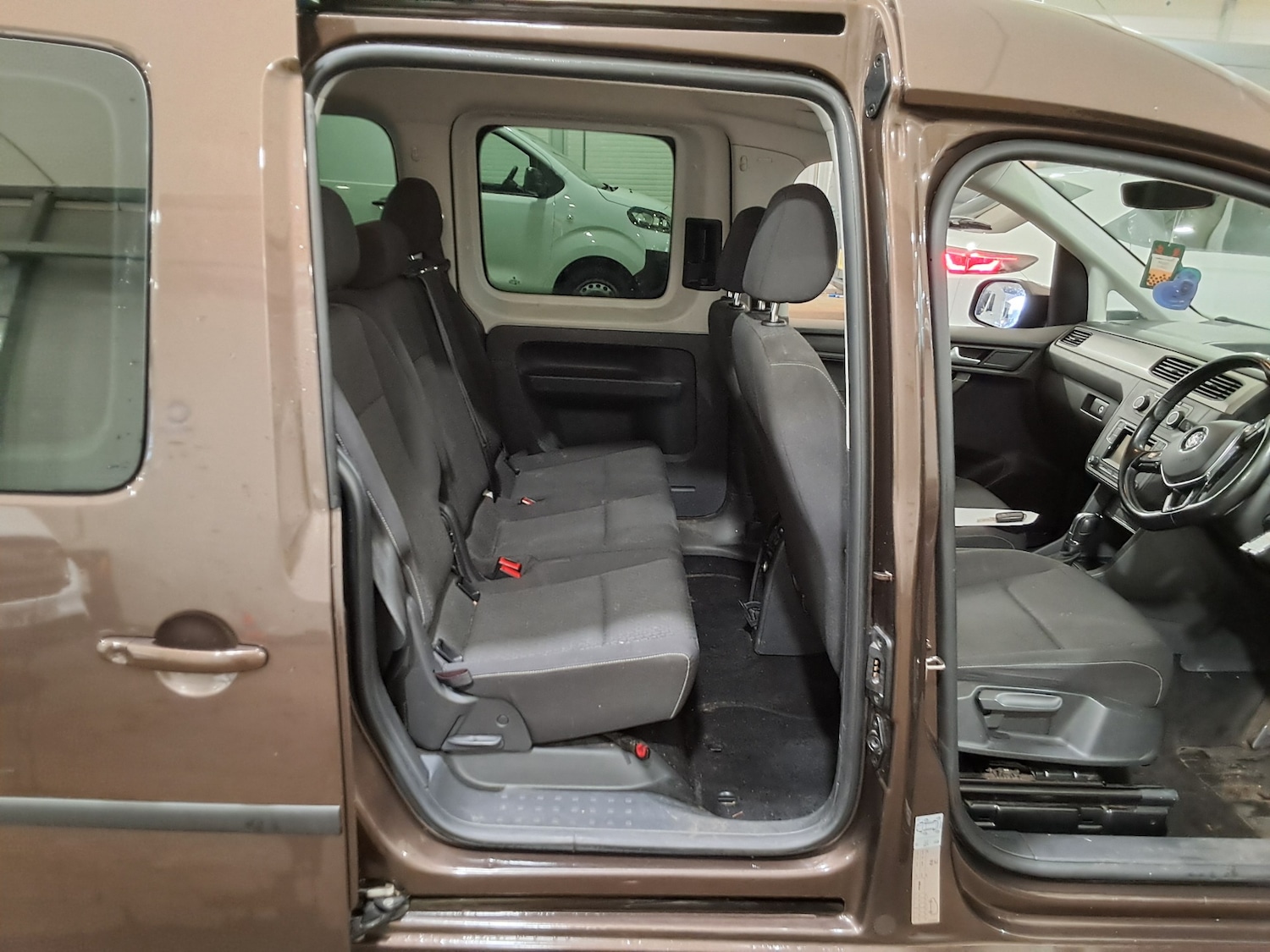 Used Volkswagen Caddy Maxi Life 2019 for sale - 78162219: Photo 7