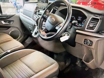 Used Ford Tourneo Custom 2019 for sale - 78858940: Photo