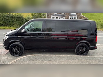 Used Volkswagen Transporter Shuttle 2017 for sale - 78420744: Photo