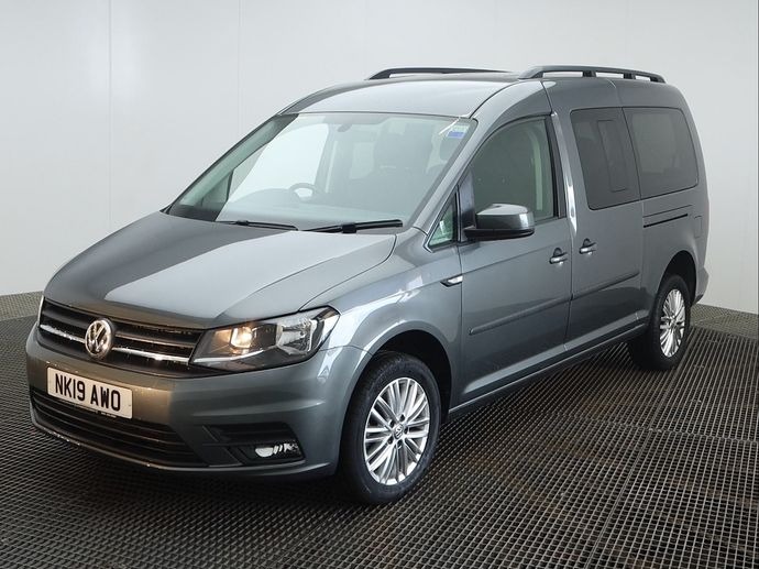 Used Volkswagen Caddy Maxi Life 2019 for sale - 76477384: Photo 1