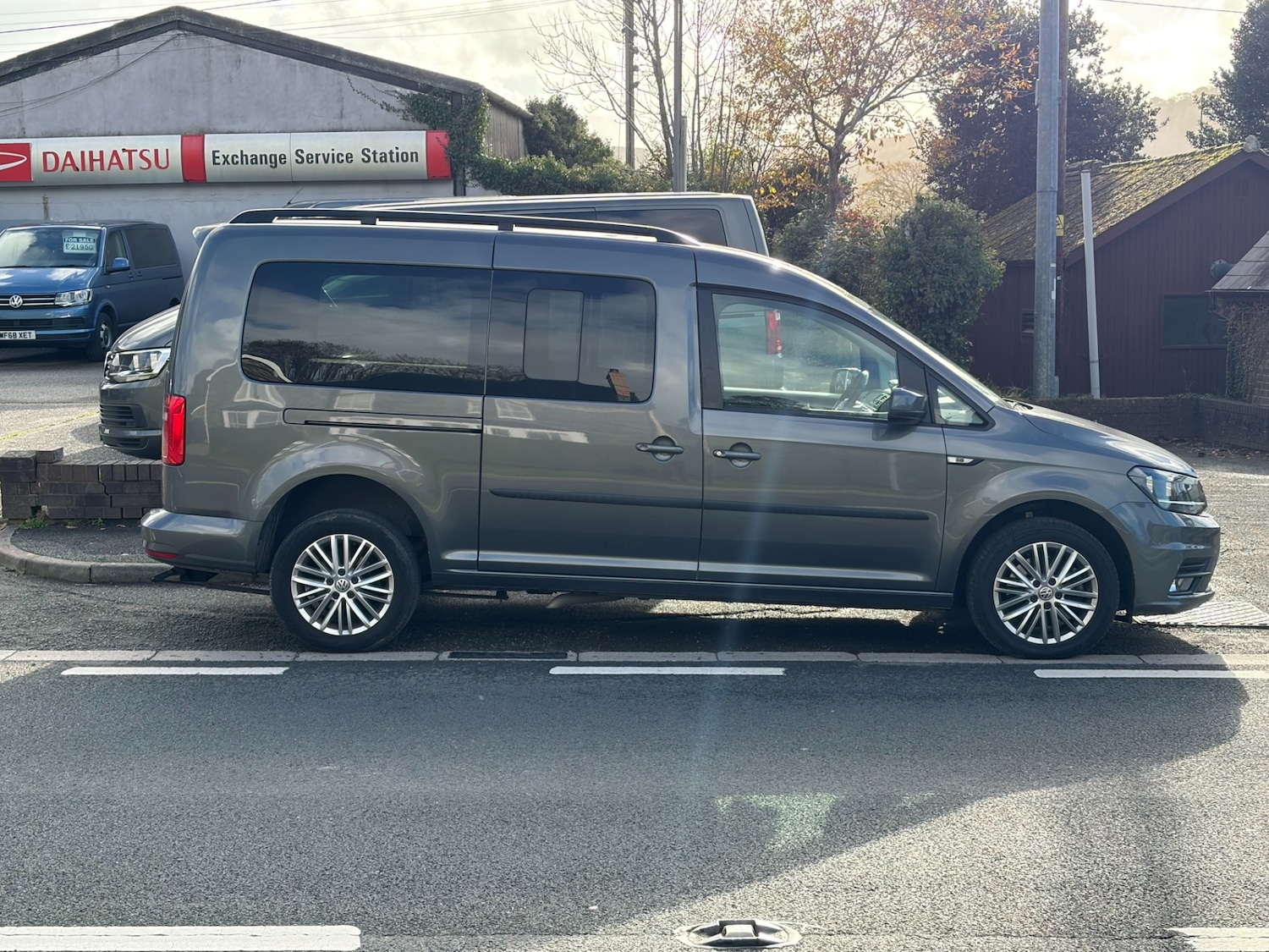 Used Volkswagen Caddy Maxi Life 2019 for sale - 76477384: Photo 7