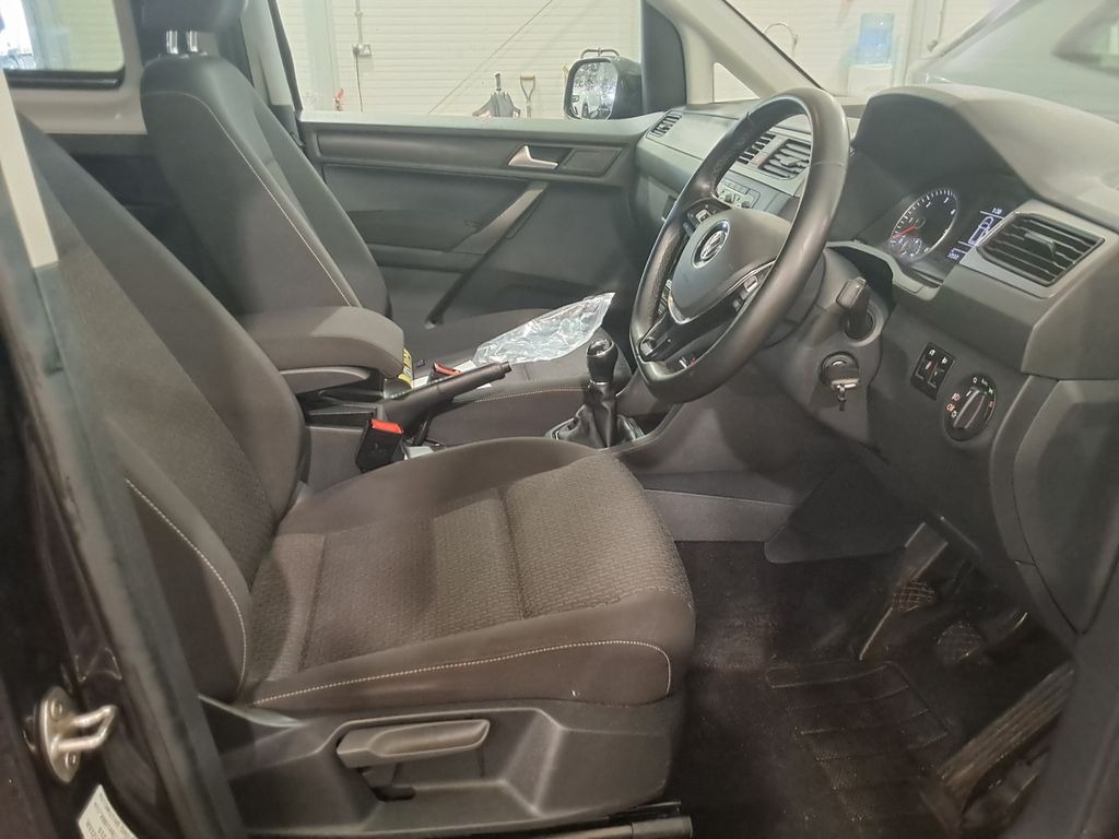 Used Volkswagen Caddy Maxi Life 2018 for sale - 77035772: Photo 12