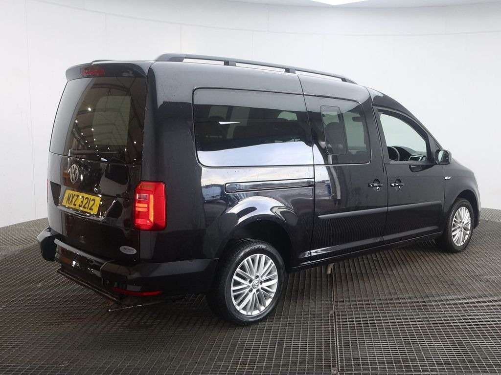 Used Volkswagen Caddy Maxi Life 2018 for sale - 77035772: Photo 5