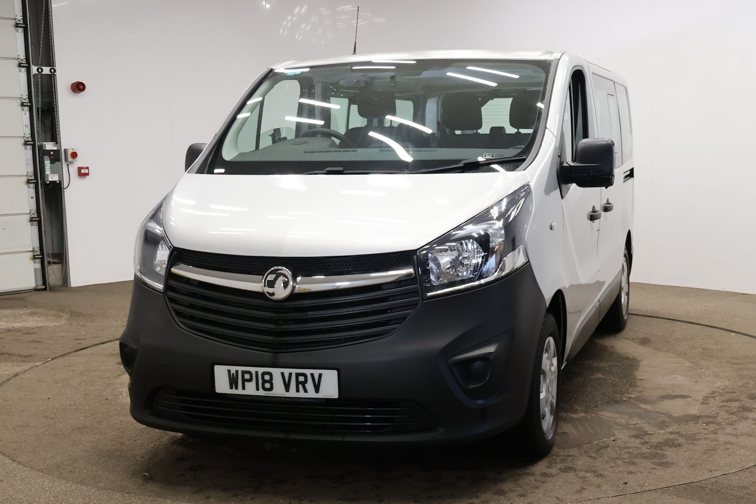 Used Vauxhall Vivaro 2018 for sale - 77125839: Photo 5